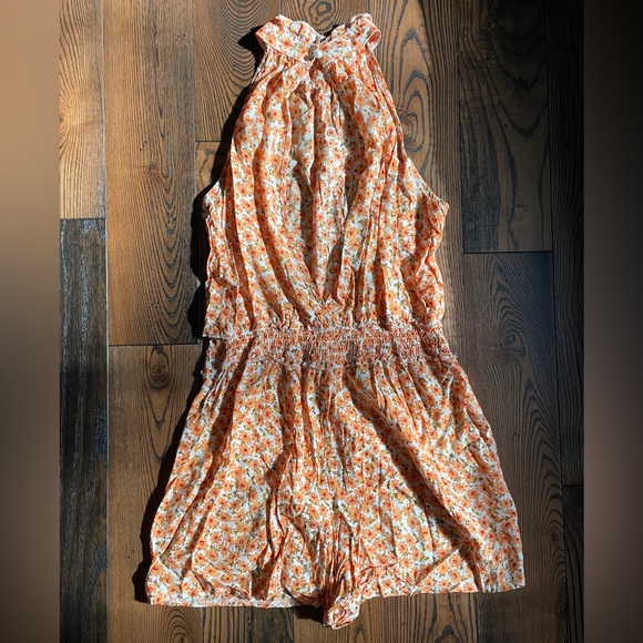 Floral Romper - Picture 4 of 6